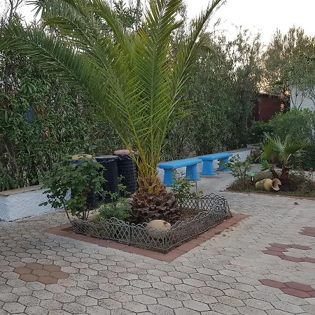 Camping Costa Merlata Bed and breakfast