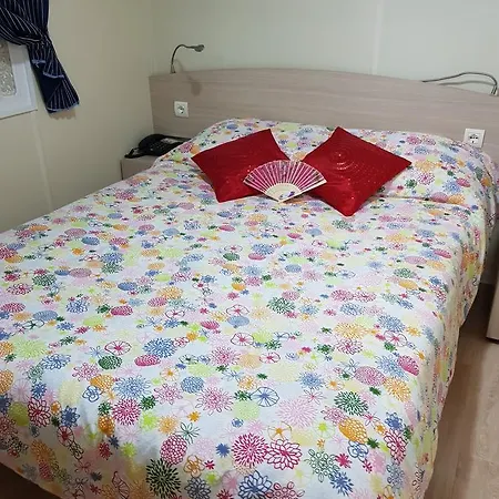 Bed and breakfast Camping Costa Merlata *